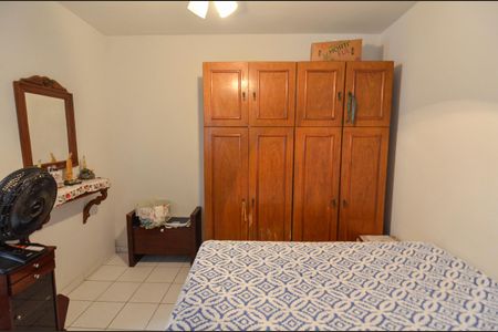 Casa à venda com 217m², 2 quartos e sem vagaQuarto 2