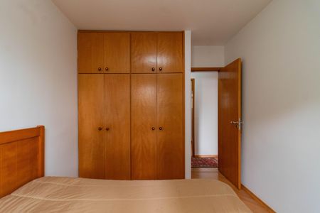 Apartamento à venda com 70m², 3 quartos e 2 vagasQuarto 2