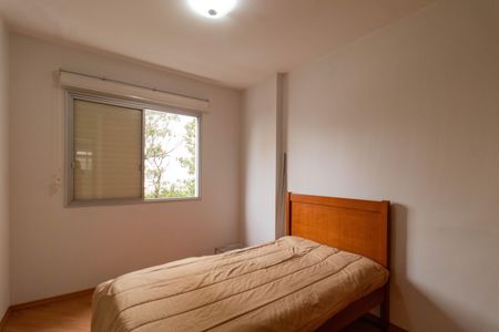 Apartamento à venda com 70m², 3 quartos e 2 vagasQuarto 2