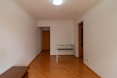 Apartamento à venda com 70m², 3 quartos e 2 vagasSala