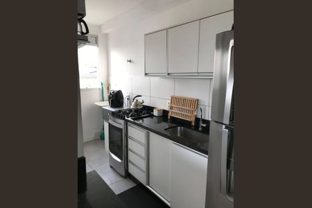Cozinha  de apartamento para alugar com 2 quartos, 49m² em Rubem Berta, Porto Alegre