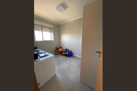 Quarto 1 de apartamento para alugar com 2 quartos, 49m² em Rubem Berta, Porto Alegre