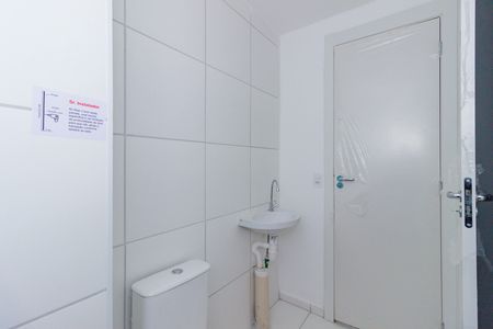 Apartamento para alugar com 43m², 2 quartos e sem vaga Apartamento para alugar com 43m², 2 quartos e sem vagaBanheiro