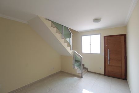 Sala de casa de condomínio para alugar com 2 quartos, 52m² em Vila Jardim Leblon, Belo Horizonte