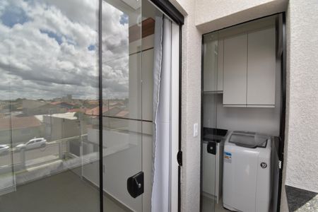 Sacada com Churrasqueira de apartamento para alugar com 1 quarto, 30m² em Cajuru, Curitiba