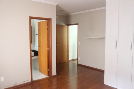 Suíte 1 de casa para alugar com 3 quartos, 200m² em Olímpico, São Caetano do Sul