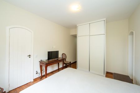 Apartamento à venda com 200m², 4 quartos e 2 vagas Apartamento à venda com 200m², 4 quartos e 2 vagasQUARTO1