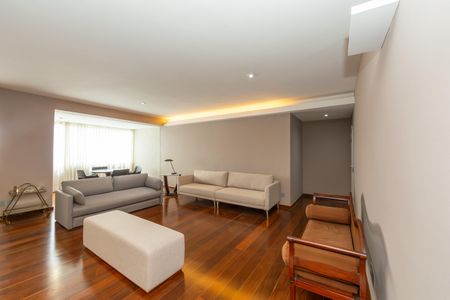 Apartamento à venda com 200m², 4 quartos e 2 vagas Apartamento à venda com 200m², 4 quartos e 2 vagasSALA