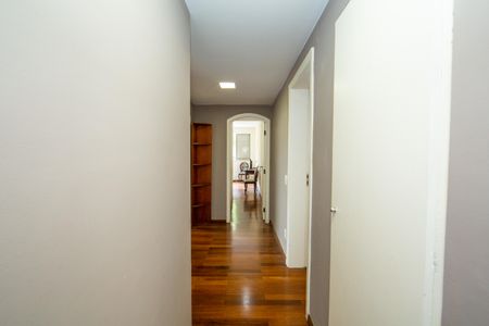 Apartamento à venda com 200m², 4 quartos e 2 vagas Apartamento à venda com 200m², 4 quartos e 2 vagasCORREDOR