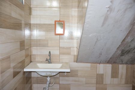 Casa para alugar com 305m², 2 quartos e 4 vagasBanheiro Social