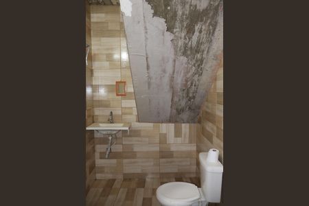 Casa para alugar com 305m², 2 quartos e 4 vagasBanheiro Social