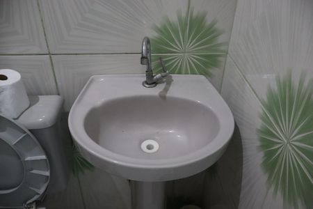 Casa para alugar com 305m², 2 quartos e 4 vagasBanheiro da Suíte 2