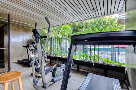 Apartamento à venda com 70m², 2 quartos e 1 vagaÁrea comum - Academia