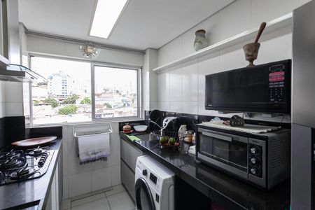 Apartamento para alugar com 111m², 3 quartos e 2 vagas Apartamento para alugar com 111m², 3 quartos e 2 vagasCozinha e Área de Serviço
