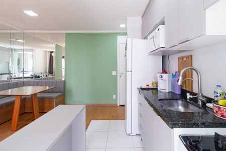 Apartamento à venda com 44m², 2 quartos e 1 vagaCozinha e área de serviço