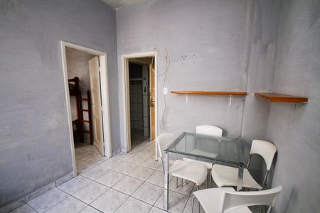 Sala de apartamento para alugar com 1 quarto, 40m² em Cidade Ocian, Praia Grande