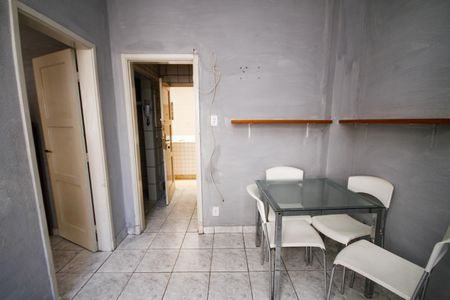 Sala de apartamento para alugar com 1 quarto, 40m² em Cidade Ocian, Praia Grande