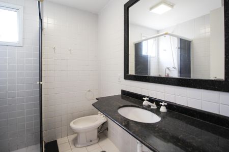 Apartamento à venda com 109m², 3 quartos e 3 vagasBanheiro da Suíte