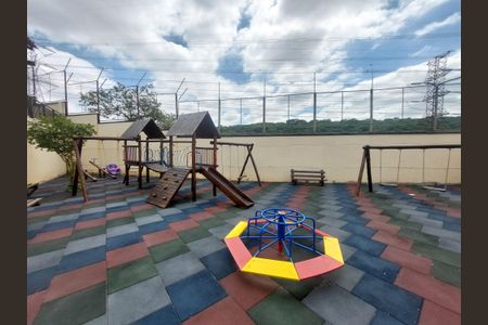 Apartamento para alugar com 60m², 2 quartos e 1 vaga Apartamento para alugar com 60m², 2 quartos e 1 vagaÁrea comum - Playground