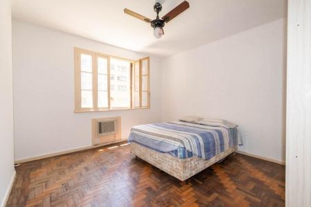 Quarto 2 de apartamento para alugar com 3 quartos, 92m² em Centro Histórico, Porto Alegre