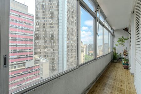 Apartamento à venda com 141m², 2 quartos e sem vagaSacada