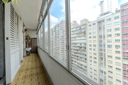 Apartamento à venda com 141m², 2 quartos e sem vagaSacada