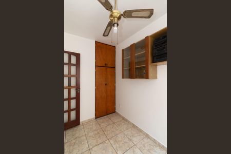 Apartamento para alugar com 69m², 2 quartos e 1 vaga Apartamento para alugar com 69m², 2 quartos e 1 vagaQuarto de Serviço