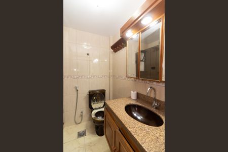 Apartamento para alugar com 69m², 2 quartos e 1 vaga Apartamento para alugar com 69m², 2 quartos e 1 vagaBanheiro