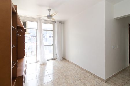 Apartamento para alugar com 69m², 2 quartos e 1 vaga Apartamento para alugar com 69m², 2 quartos e 1 vagaSala