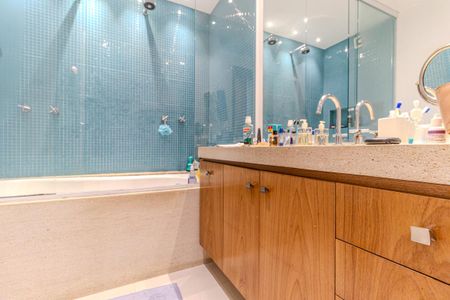 Apartamento à venda com 160m², 2 quartos e 1 vagaBanheiro da Suíte