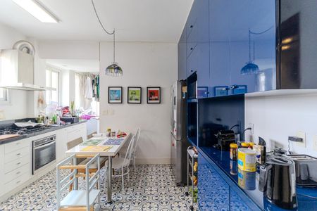 Apartamento à venda com 160m², 2 quartos e 1 vagaCozinha