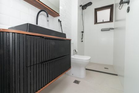 Apartamento para alugar com 55m², 2 quartos e 1 vaga Apartamento para alugar com 55m², 2 quartos e 1 vagaBanheiro