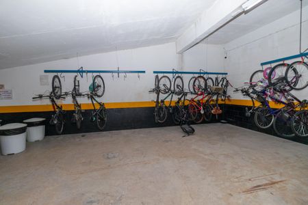 Apartamento para alugar com 55m², 2 quartos e 1 vaga Apartamento para alugar com 55m², 2 quartos e 1 vagaÁrea comum - Bicicletário