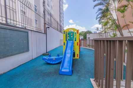 Apartamento para alugar com 55m², 2 quartos e 1 vaga Apartamento para alugar com 55m², 2 quartos e 1 vagaÁrea comum - Playground