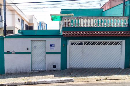 Casa para alugar com 4050m², 1 quarto e sem vaga Casa para alugar com 4050m², 1 quarto e sem vagaFachada