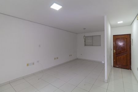 Casa para alugar com 4050m², 1 quarto e sem vaga Casa para alugar com 4050m², 1 quarto e sem vagaQuarto
