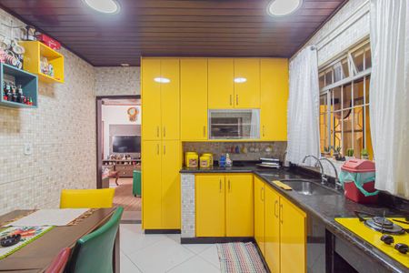 Casa para alugar com 350m², 3 quartos e 3 vagasCozinha