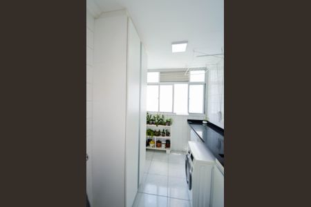 Apartamento à venda com 75m², 3 quartos e 1 vagaÁrea de Serviço