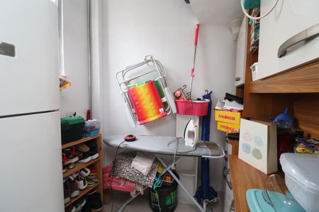 Apartamento à venda com 80m², 3 quartos e sem vagaQuarto de Serviço