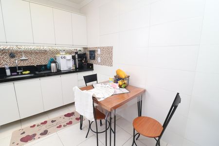 Apartamento à venda com 80m², 3 quartos e sem vagaCozinha