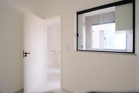 Quarto 1 de apartamento para alugar com 2 quartos, 40m² em Vila Carrão, São Paulo