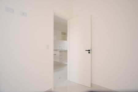 Quarto 1 de apartamento para alugar com 2 quartos, 40m² em Vila Carrão, São Paulo