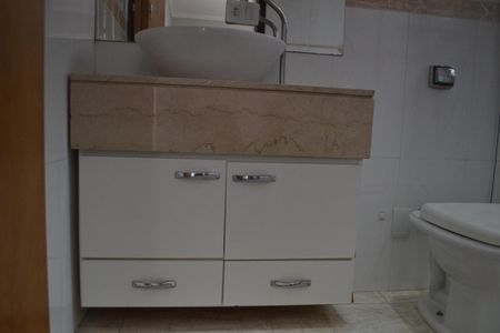 Casa à venda com 192m², 3 quartos e 1 vaga