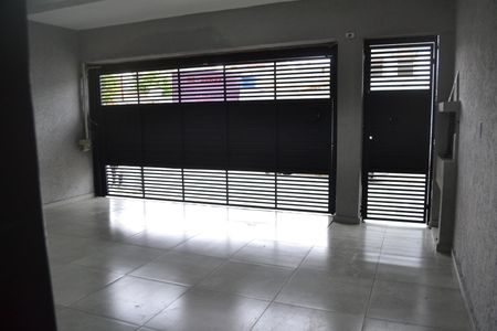 Casa à venda com 192m², 3 quartos e 1 vaga Casa à venda com 192m², 3 quartos e 1 vagagaragem