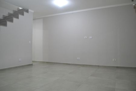 Sala de casa à venda com 3 quartos, 192m² em Vila Cleonice, São Paulo