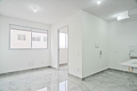 Sala de apartamento para alugar com 2 quartos, 32m² em Brasilândia, São Paulo