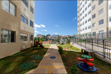 Apartamento para alugar com 32m², 2 quartos e sem vaga Apartamento para alugar com 32m², 2 quartos e sem vagaÁrea comum - Playground