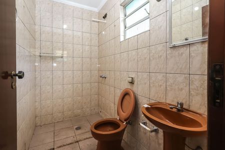 Banheiro de casa para alugar com 1 quarto, 65m² em Sacoma, São Paulo