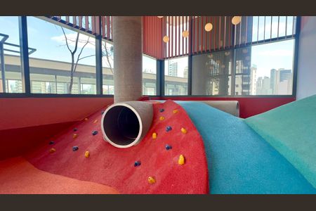 Apartamento à venda com 178m², 3 quartos e 2 vagas Apartamento à venda com 178m², 3 quartos e 2 vagasBrinquedoteca