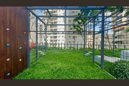 Apartamento à venda com 178m², 3 quartos e 2 vagas Apartamento à venda com 178m², 3 quartos e 2 vagasPlayground